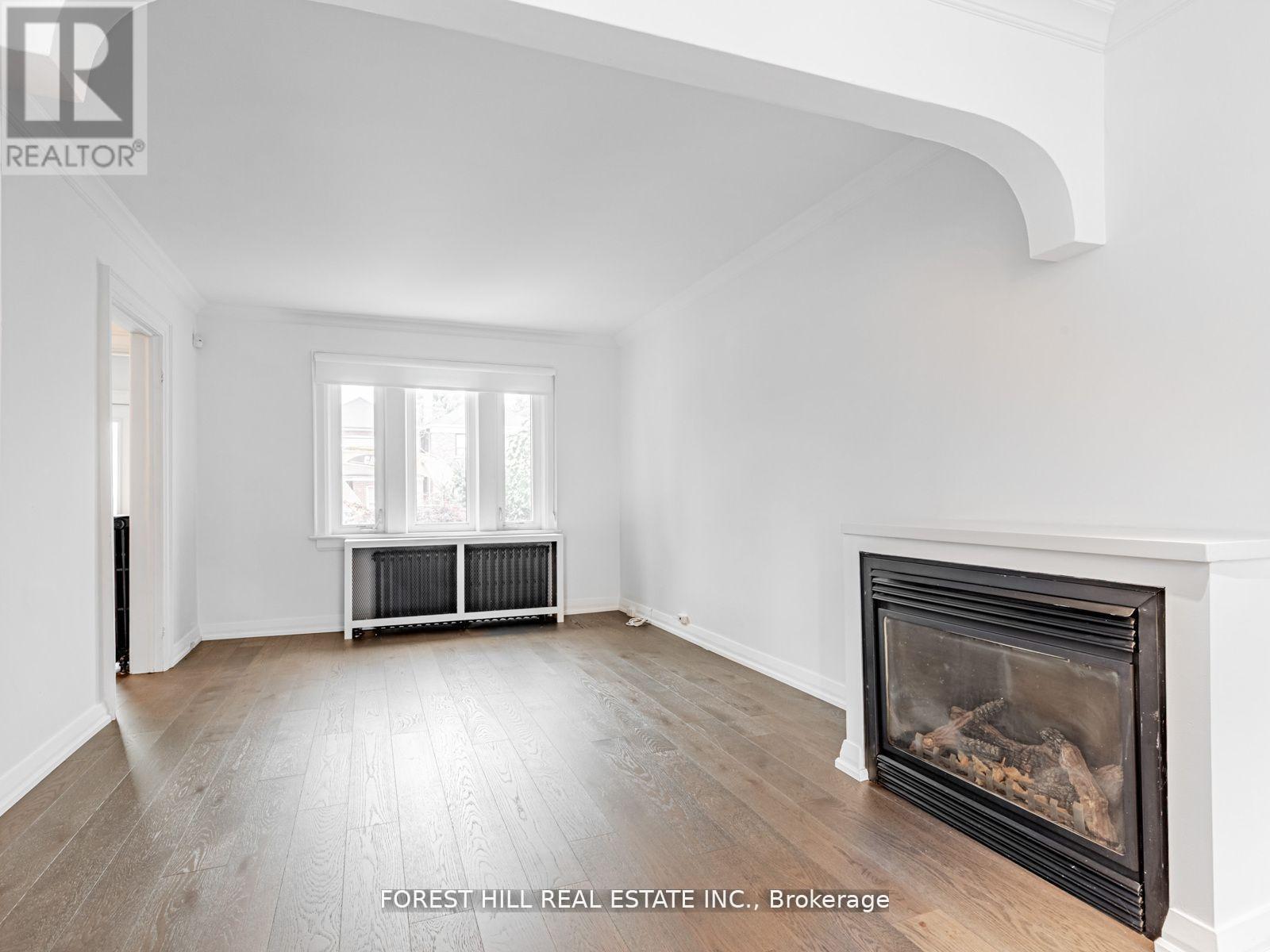 123 Bowie Avenue, Toronto, Ontario  M6E 2P8 - Photo 6 - W12556036