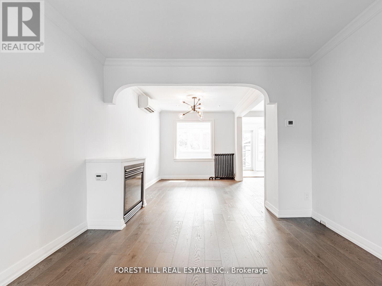 123 Bowie Avenue, Toronto, Ontario  M6E 2P8 - Photo 8 - W12556036