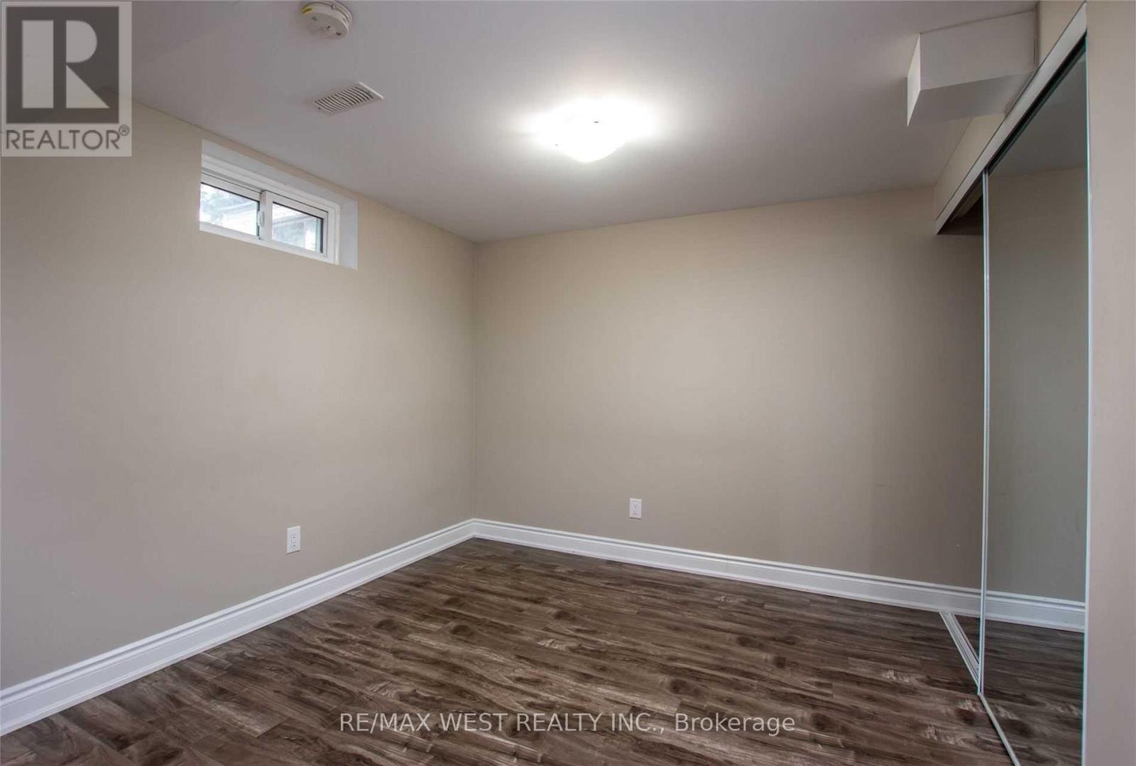 24 Gable Drive, Brampton, Ontario  L6V 2H1 - Photo 13 - W12556072