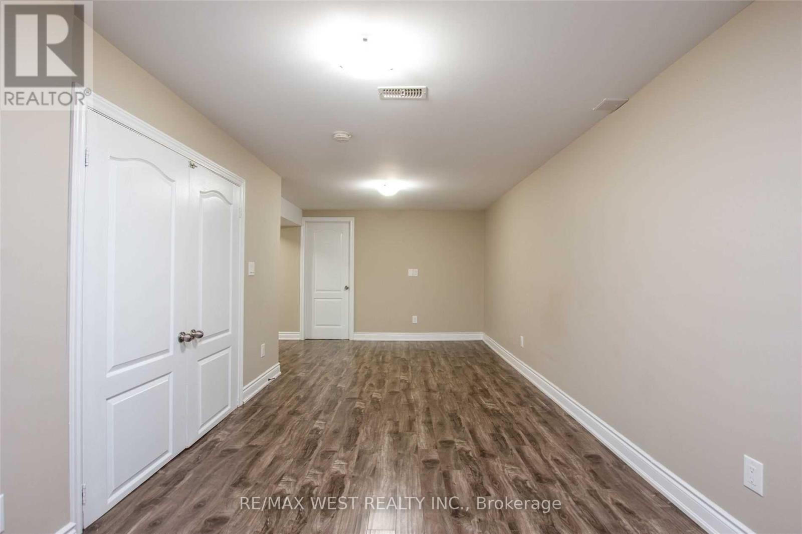 24 Gable Drive, Brampton, Ontario  L6V 2H1 - Photo 17 - W12556072