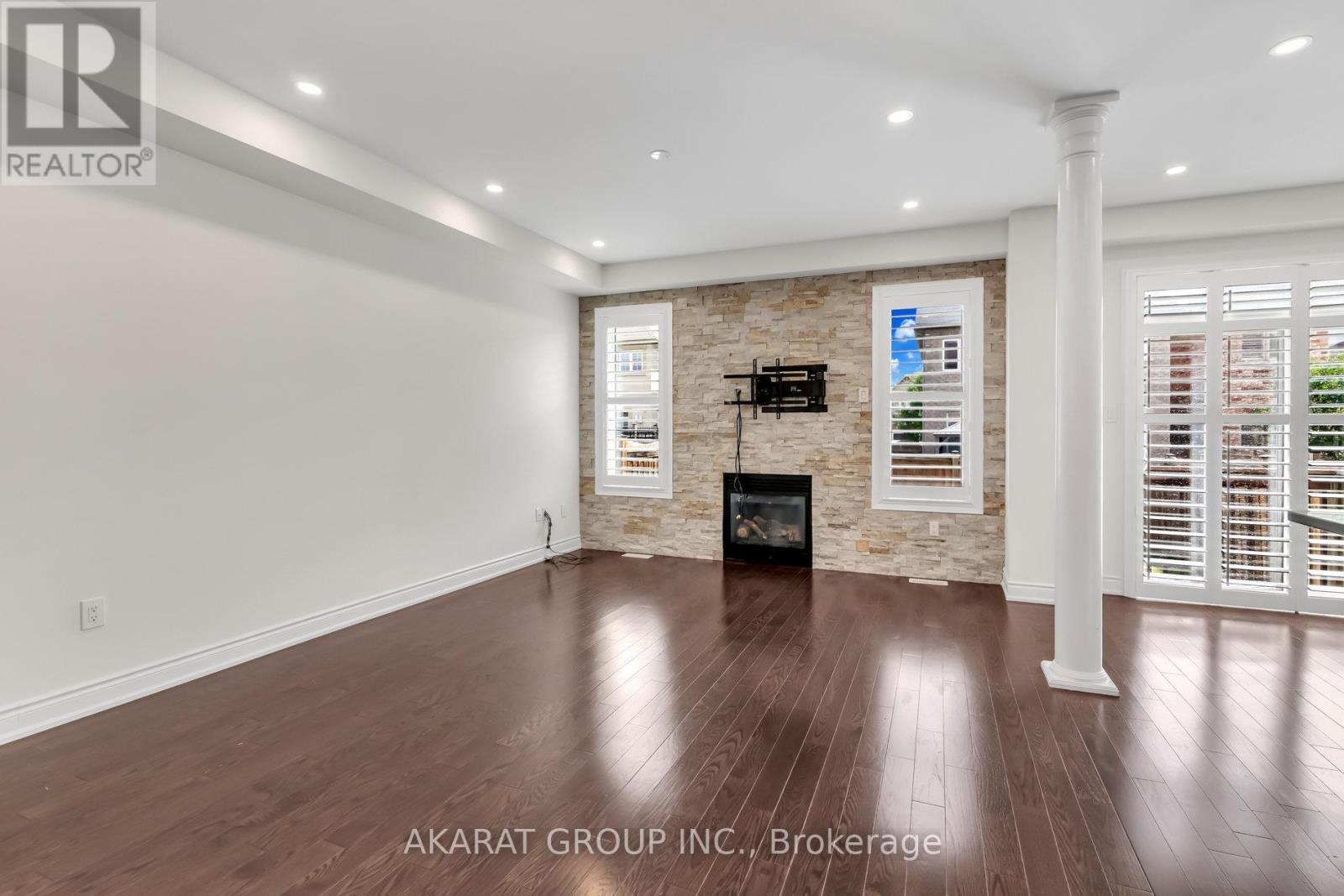 2394 Alstep Way, Oakville, Ontario  L6M 0R5 - Photo 5 - W12556090