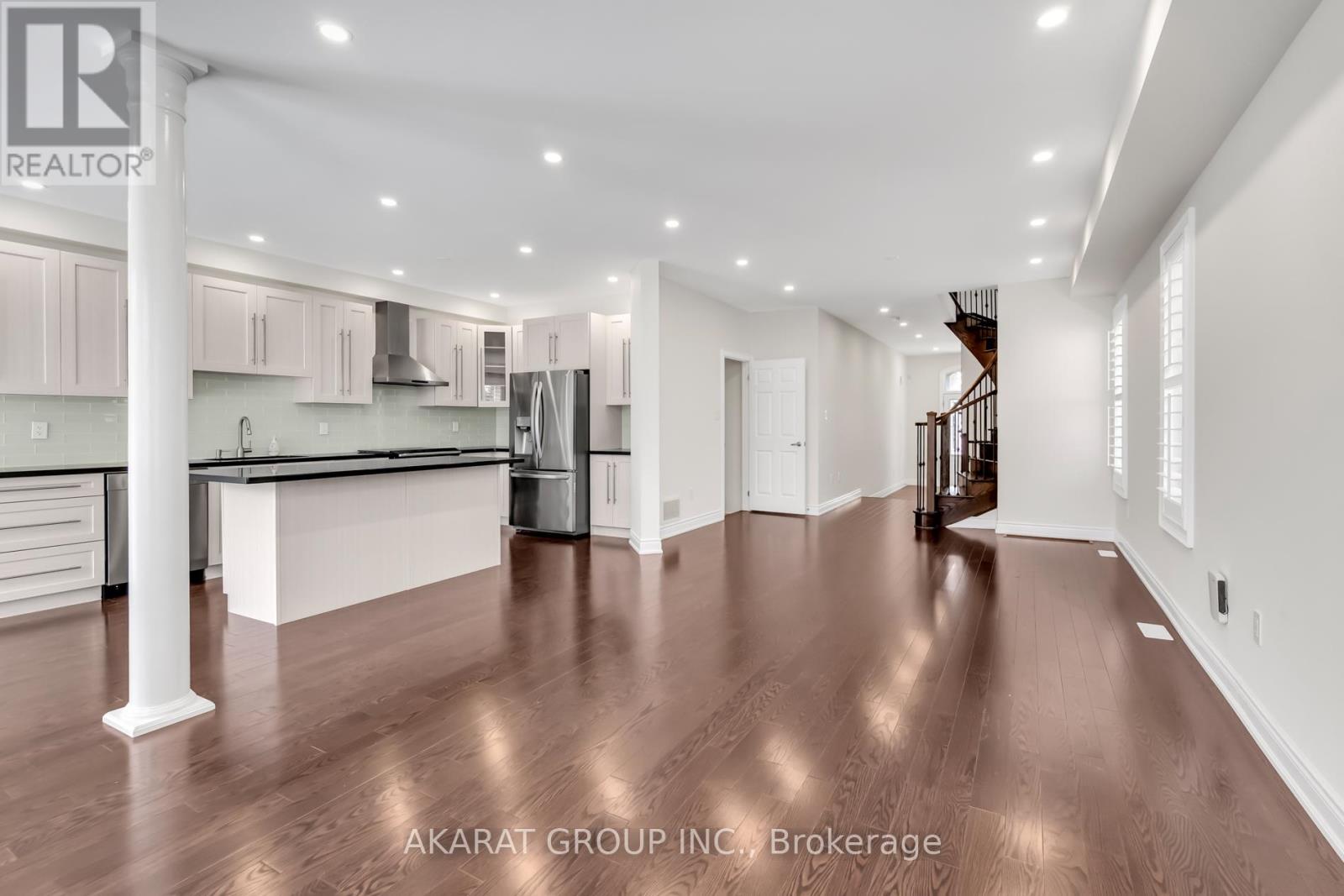 2394 Alstep Way, Oakville, Ontario  L6M 0R5 - Photo 6 - W12556090