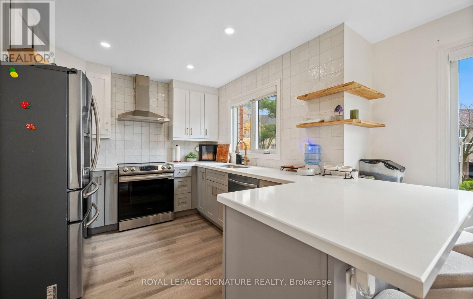 2320 Strawfield Court, Oakville, Ontario  L6H 6C2 - Photo 20 - W12556102