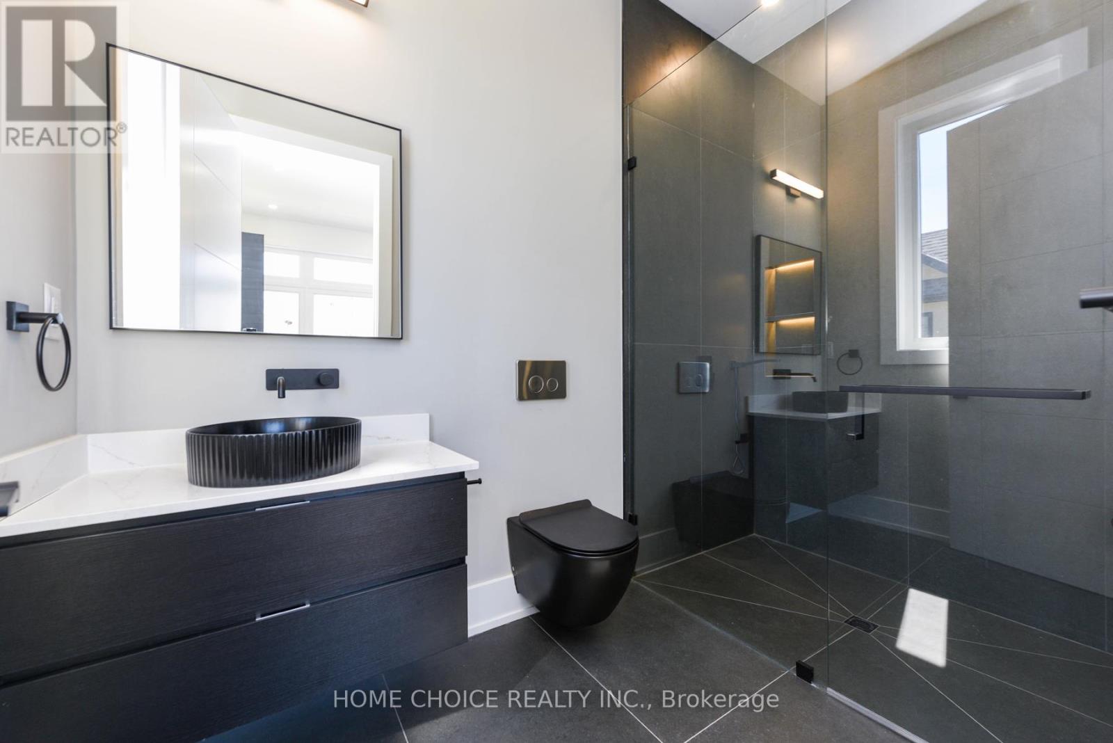 310 Tuck Drive S, Burlington, Ontario  L7L 2R1 - Photo 25 - W12556126