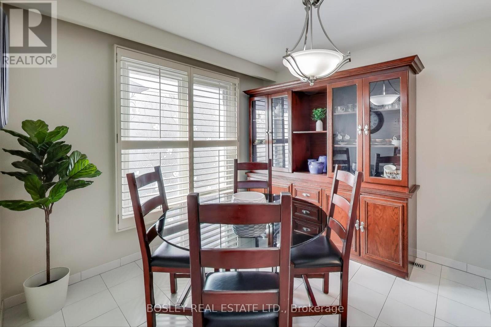 30 Jane Osler Boulevard, Toronto, Ontario  M6A 1W7 - Photo 12 - W12556128