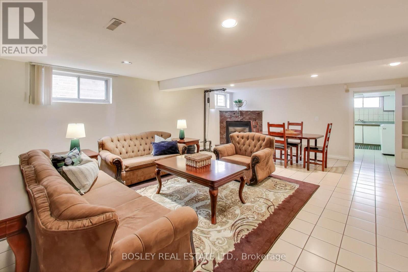 30 Jane Osler Boulevard, Toronto, Ontario  M6A 1W7 - Photo 31 - W12556128