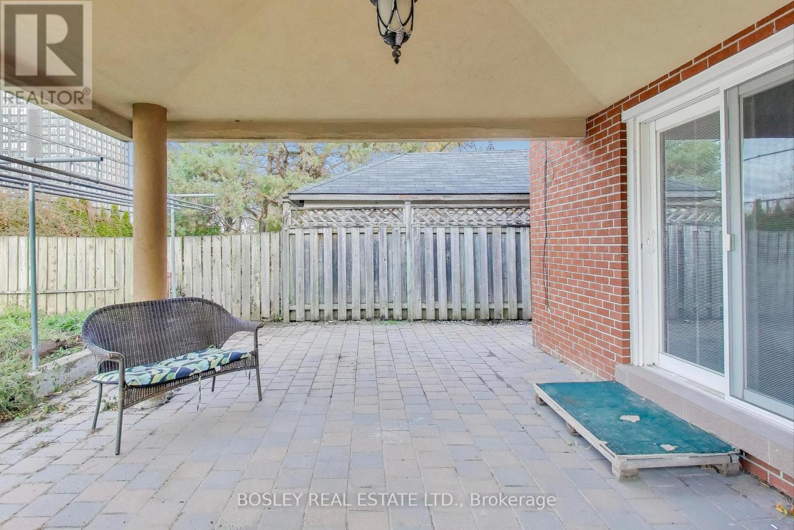 30 Jane Osler Boulevard, Toronto, Ontario  M6A 1W7 - Photo 37 - W12556128