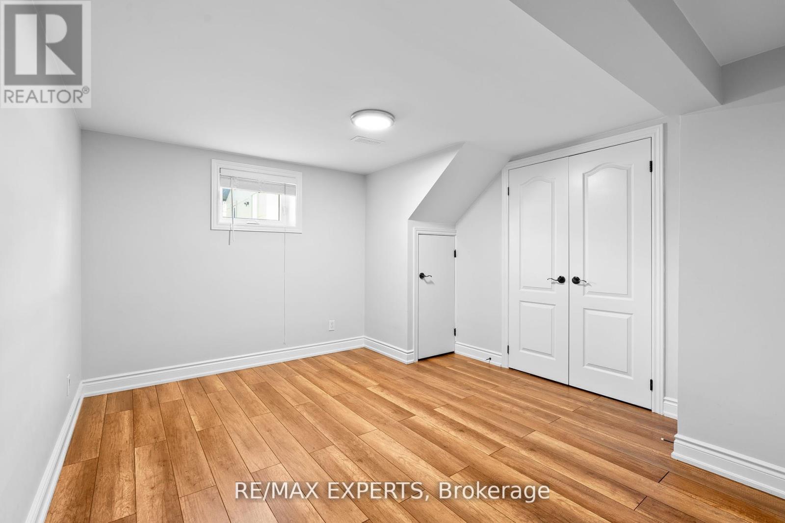 11 Smallwood Drive, Toronto, Ontario  M3M 1K9 - Photo 28 - W12556130