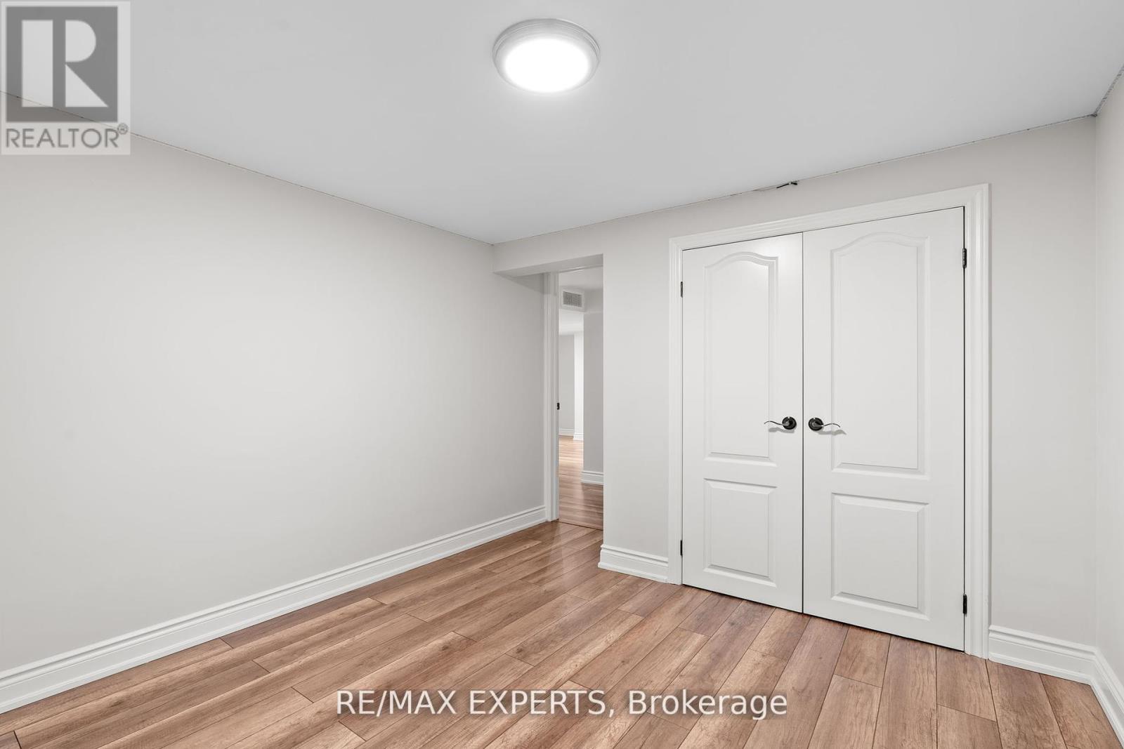 11 Smallwood Drive, Toronto, Ontario  M3M 1K9 - Photo 31 - W12556130