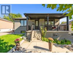 11 SMALLWOOD DRIVE, Toronto, Ontario