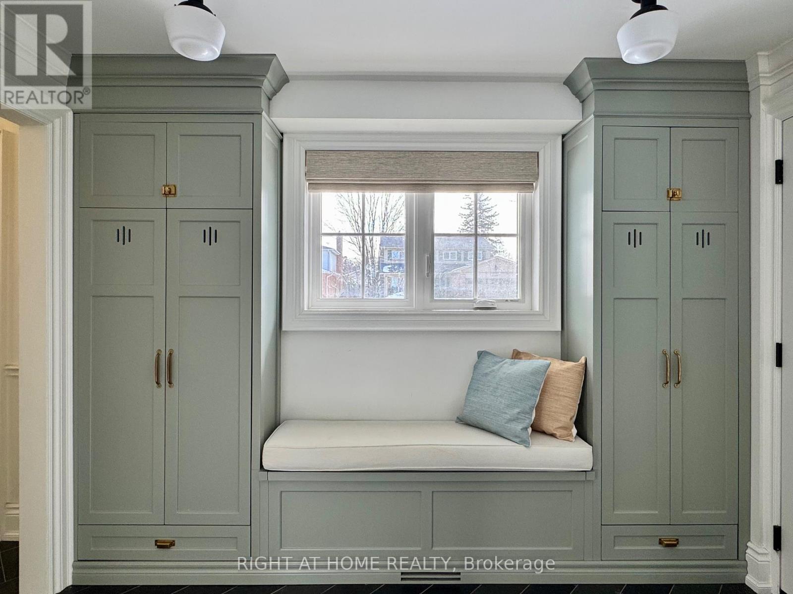 2359 Canso Road, Oakville, Ontario  L6J 5P2 - Photo 11 - W12556132