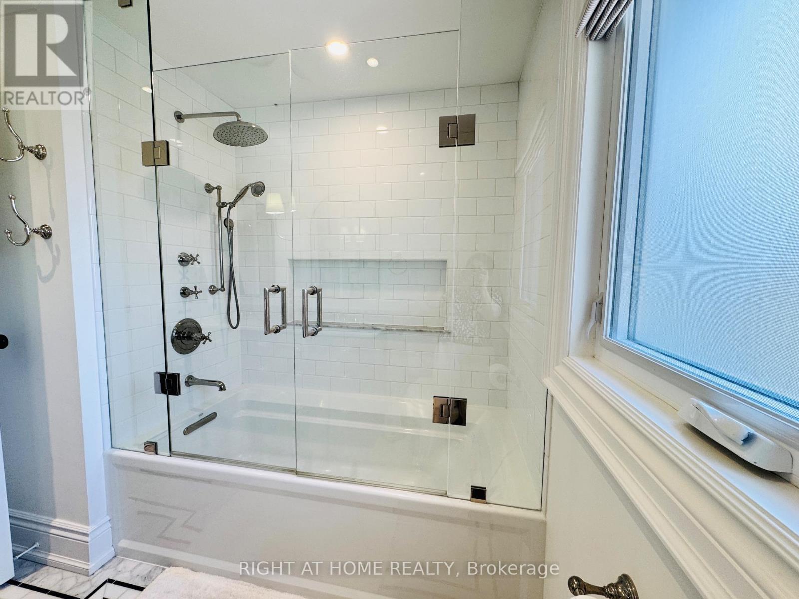 2359 Canso Road, Oakville, Ontario  L6J 5P2 - Photo 15 - W12556132