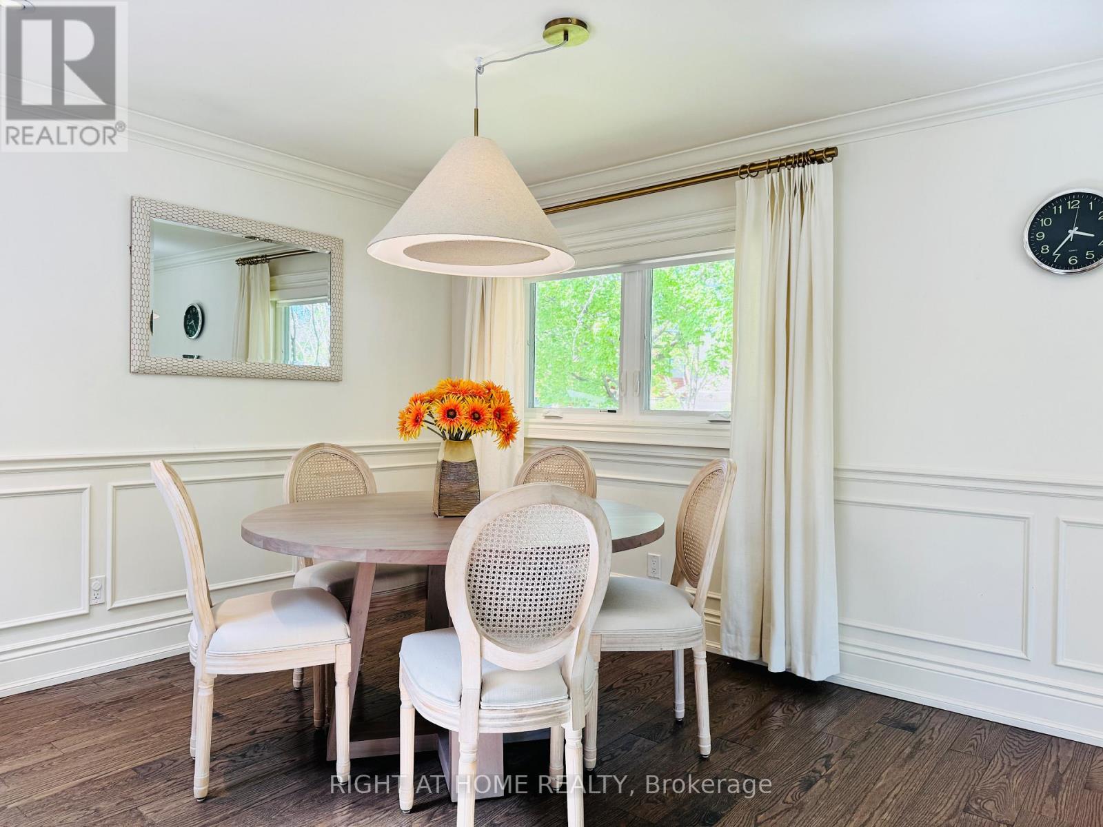 2359 Canso Road, Oakville, Ontario  L6J 5P2 - Photo 5 - W12556132