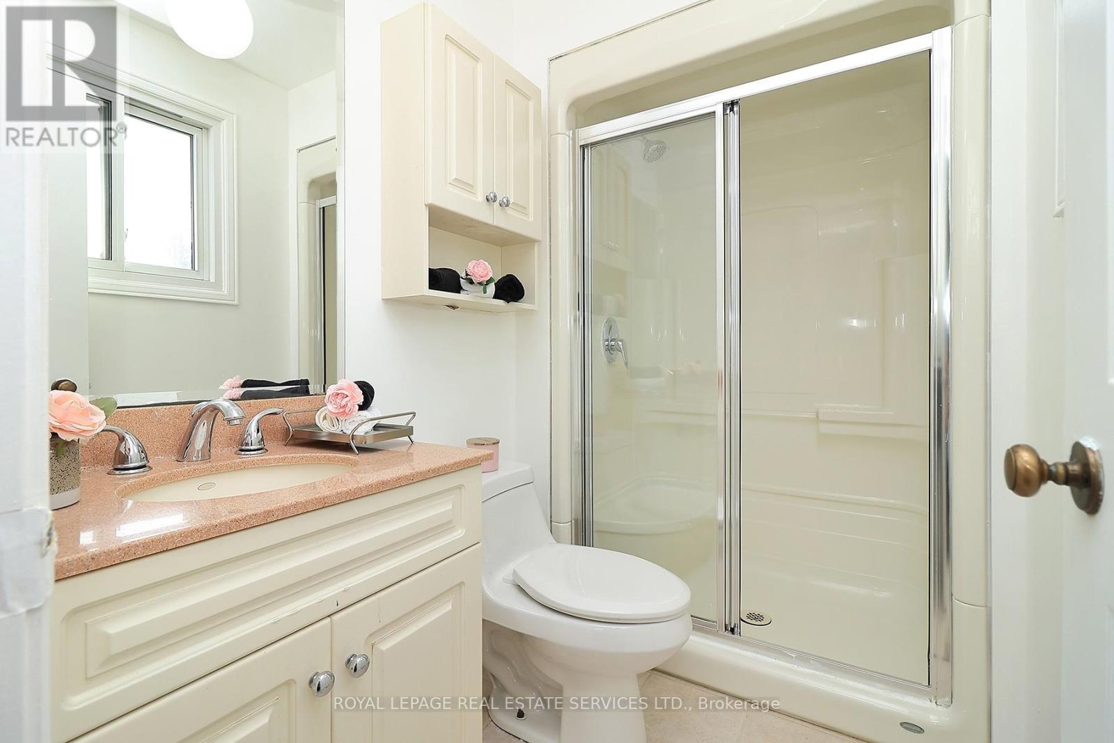 144 All Saints Crescent, Oakville, Ontario  L6J 5Y8 - Photo 17 - W12556140