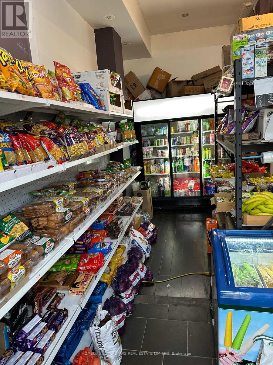 2 - 144 Inspire Boulevard, Brampton, Ontario L6R 3X7 - Photo 2 - W12472365