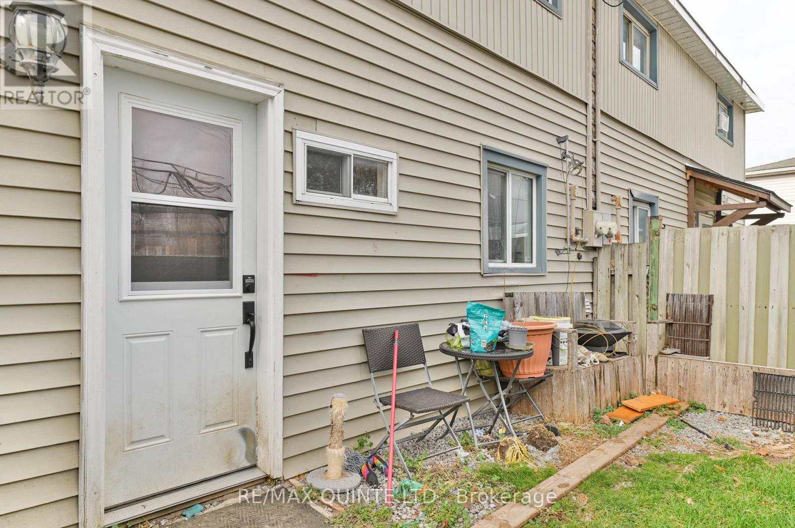 60 Oxford Road, Quinte West, Ontario  K0K 2C0 - Photo 15 - X12556168