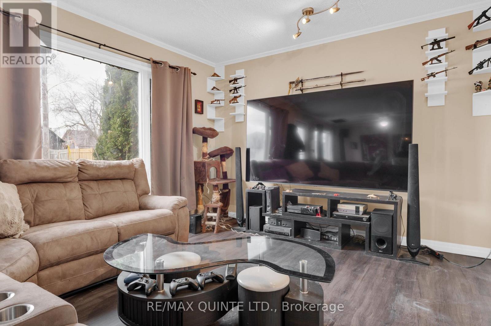 60 Oxford Road, Quinte West, Ontario  K0K 2C0 - Photo 3 - X12556168