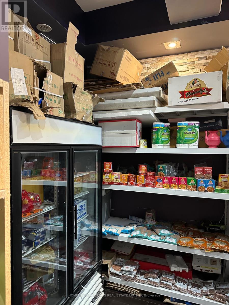 2 - 144 Inspire Boulevard, Brampton, Ontario L6R 3X7 - Photo 3 - W12472365