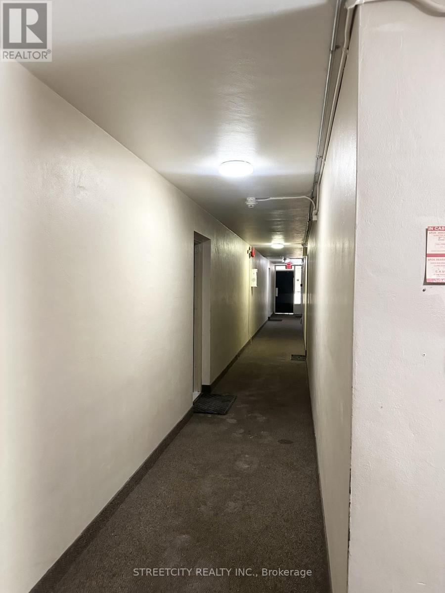 25 - 220 Ashland Avenue, London East, Ontario  N5W 4H4 - Photo 16 - X12556212