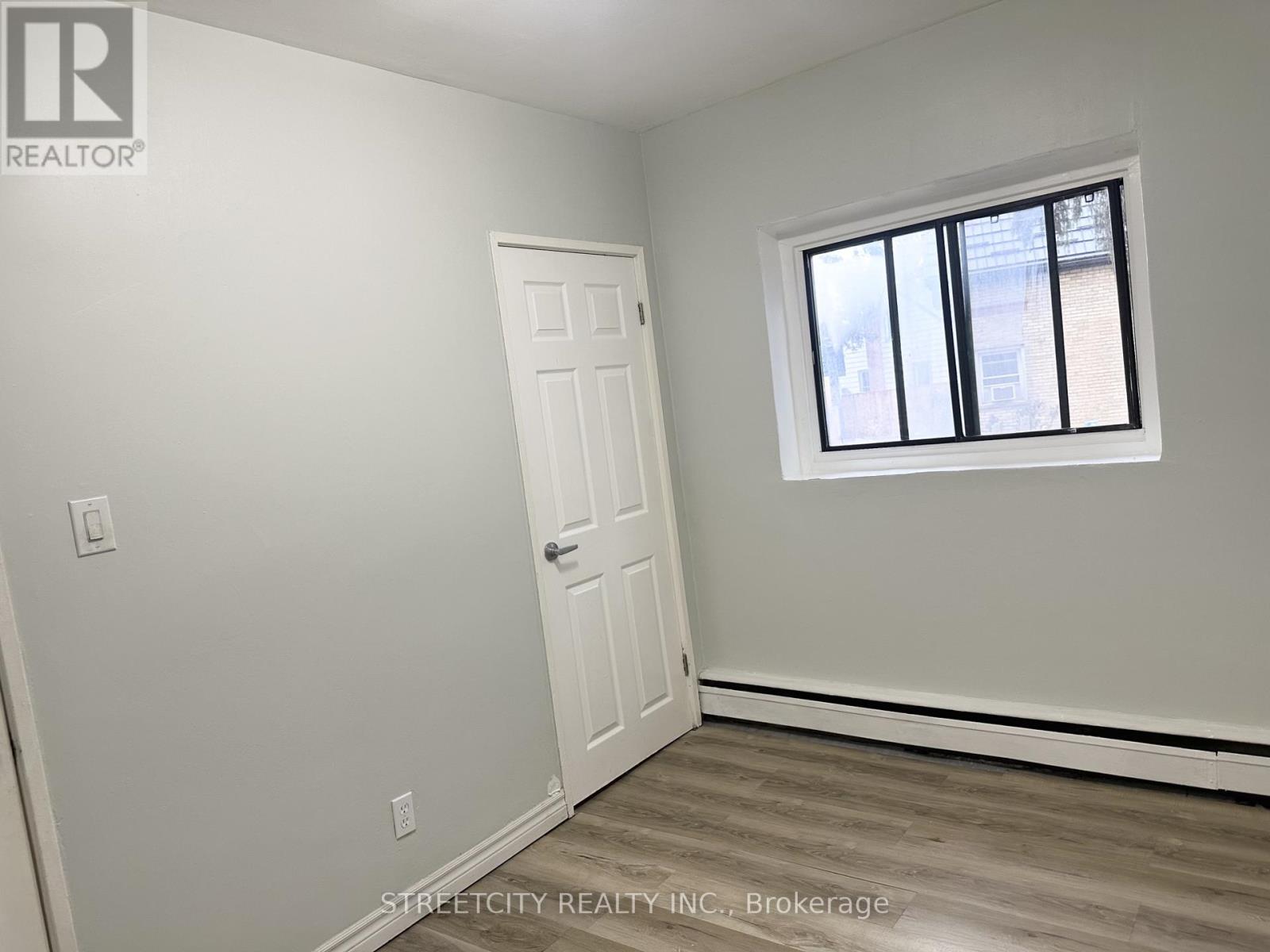 25 - 220 Ashland Avenue, London East, Ontario  N5W 4H4 - Photo 9 - X12556212