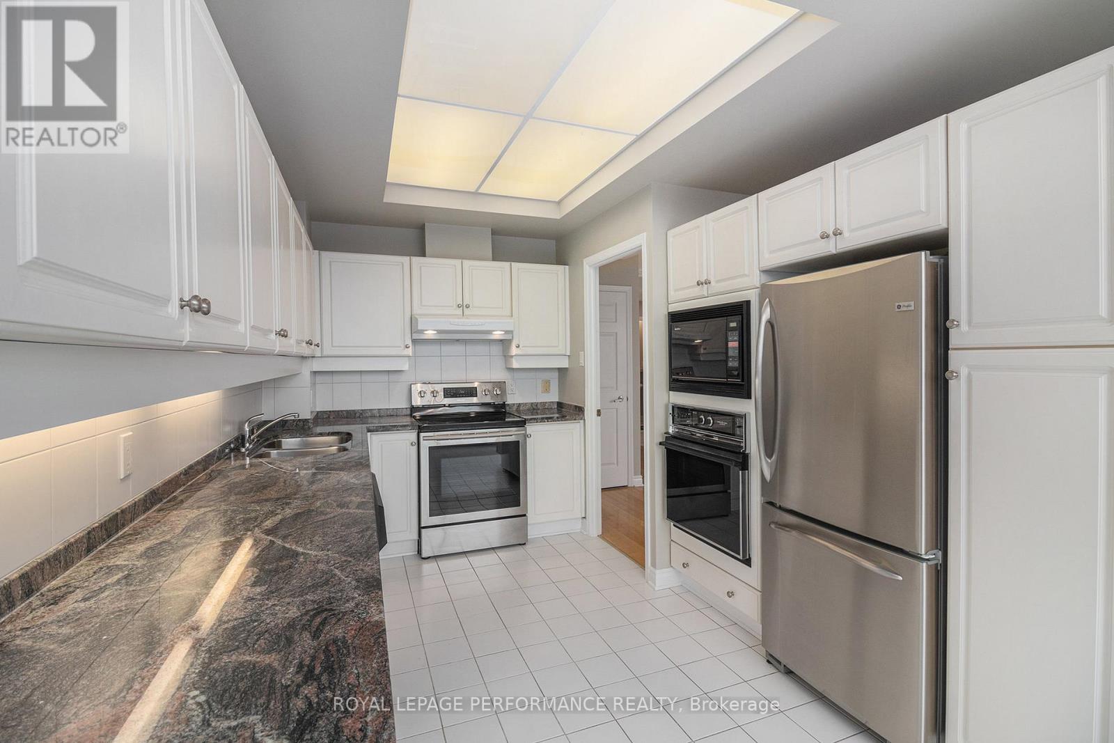 301 - 1480 Riverside Drive, Ottawa, Ontario  K1G 5H2 - Photo 13 - X12556198