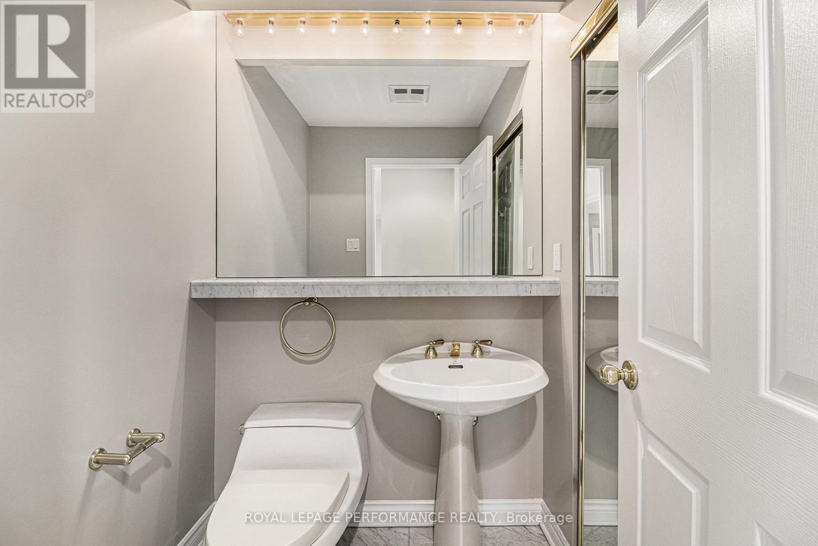 301 - 1480 Riverside Drive, Ottawa, Ontario  K1G 5H2 - Photo 20 - X12556198