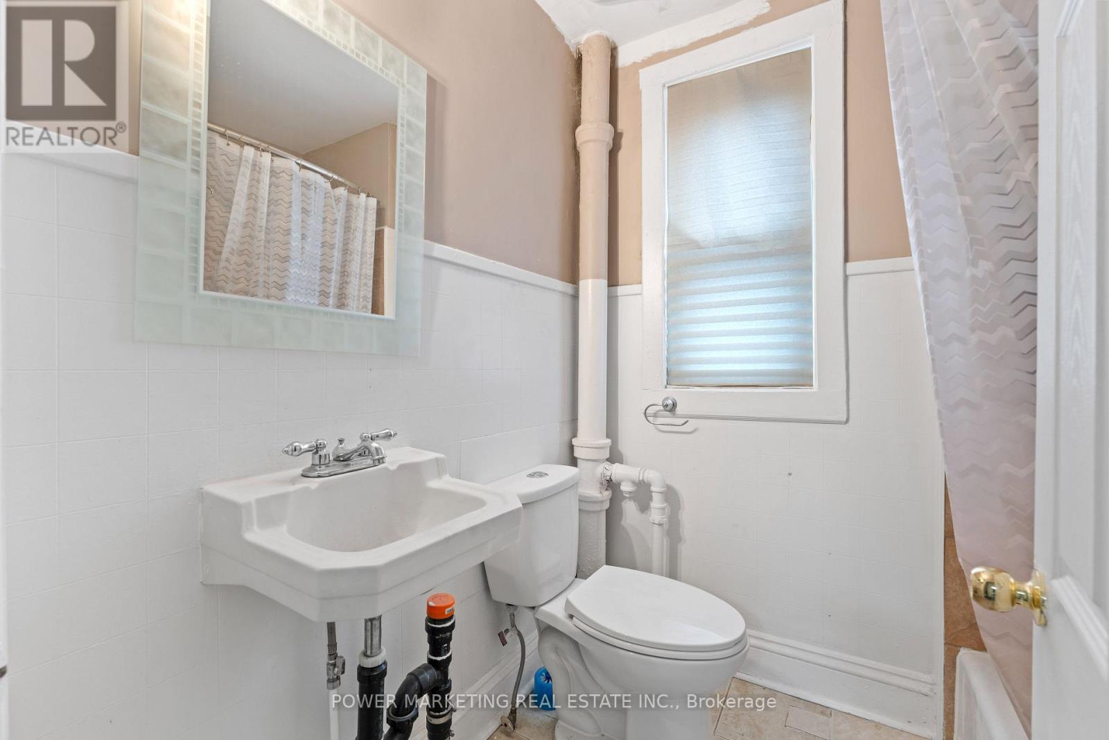 A - 684 Bronson Avenue, Ottawa, Ontario  K1S 4E9 - Photo 9 - X12556230