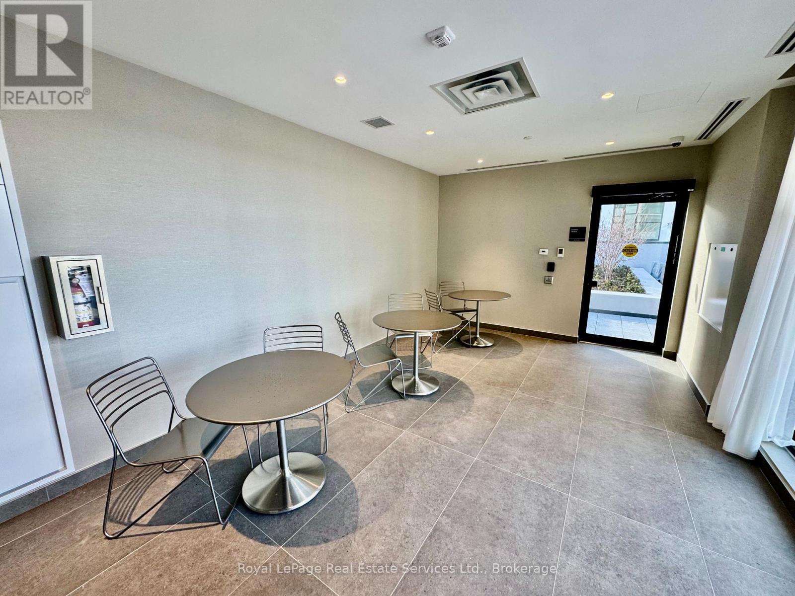 609 - 760 Whitlock Avenue, Milton, Ontario  L9E 2B2 - Photo 17 - W12556172