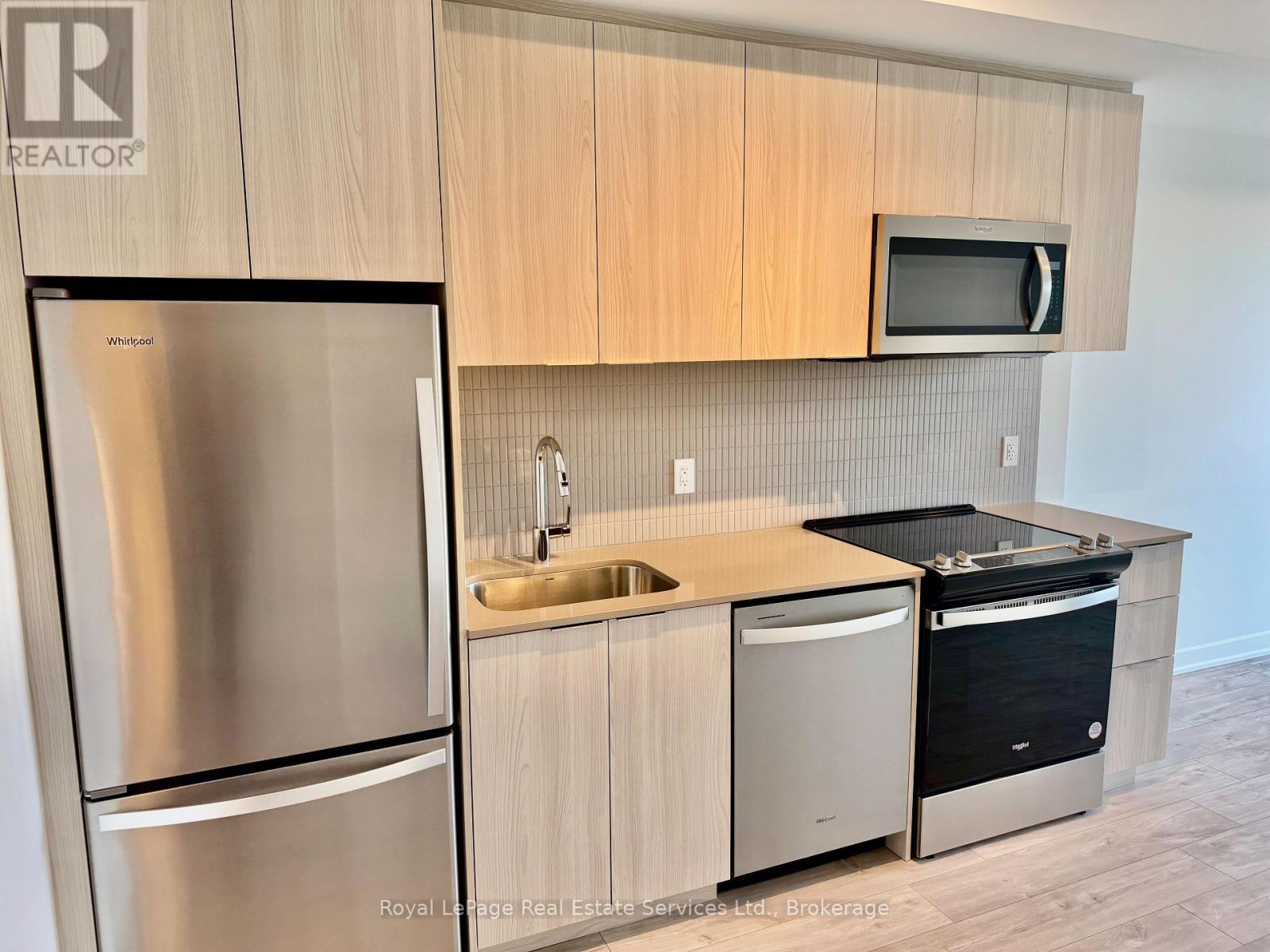 609 - 760 Whitlock Avenue, Milton, Ontario  L9E 2B2 - Photo 6 - W12556172