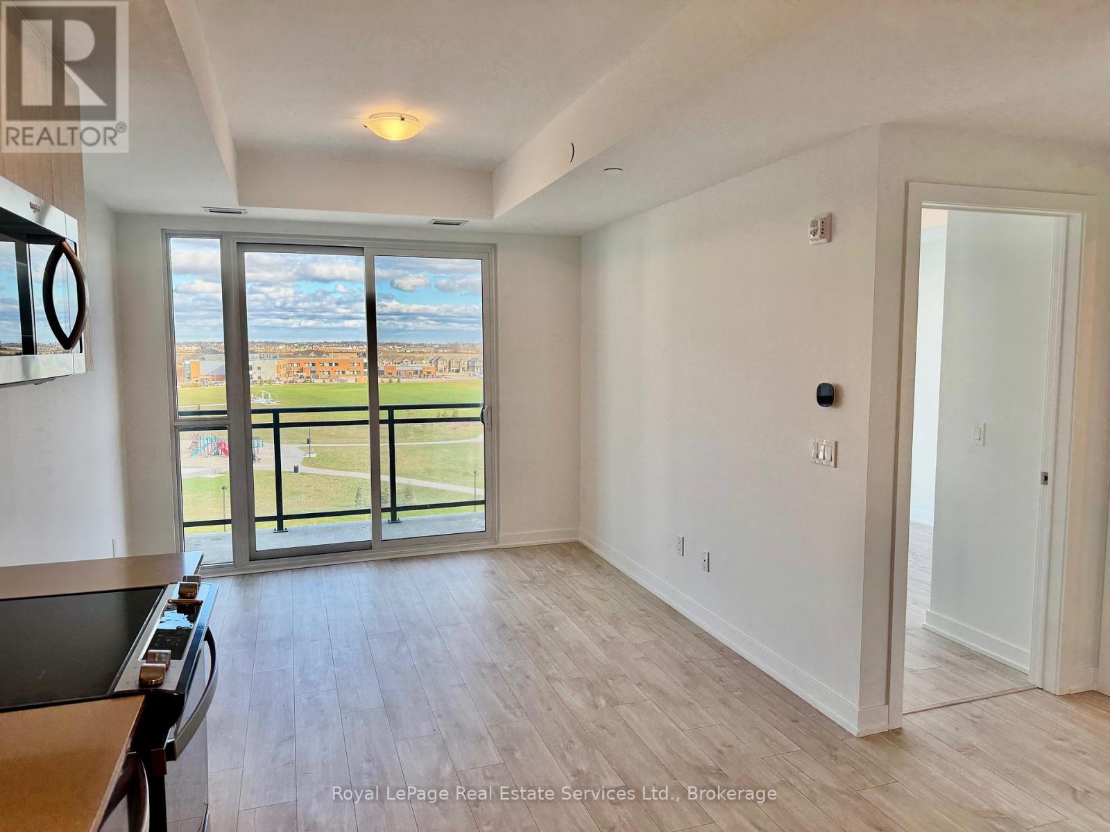 609 - 760 Whitlock Avenue, Milton, Ontario  L9E 2B2 - Photo 7 - W12556172