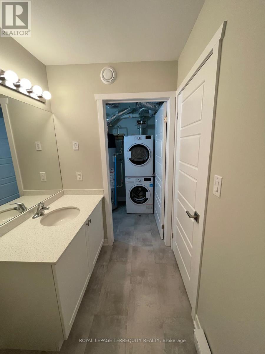 B12 - 1331 Countrystone Drive, Kitchener, Ontario  N2N 0C5 - Photo 12 - X12555938