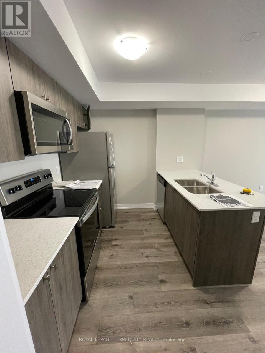 B12 - 1331 Countrystone Drive, Kitchener, Ontario  N2N 0C5 - Photo 5 - X12555938