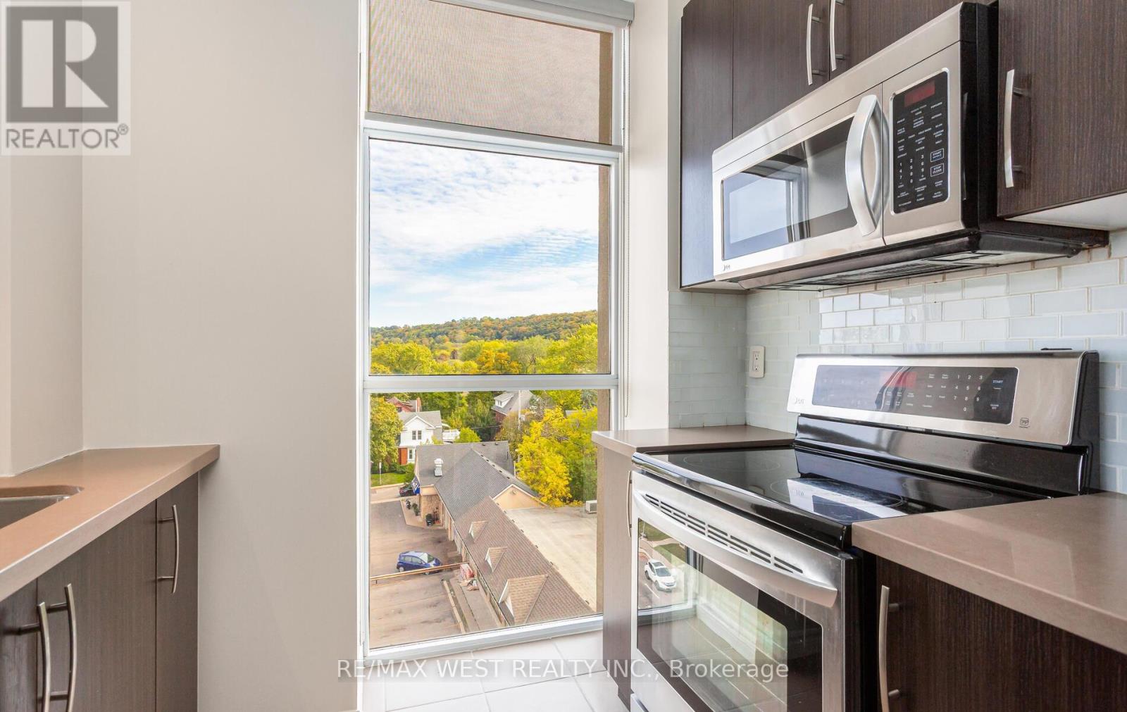 Ph04 - 427 Aberdeen Avenue, Hamilton, Ontario  L8P 2S4 - Photo 12 - X12555974