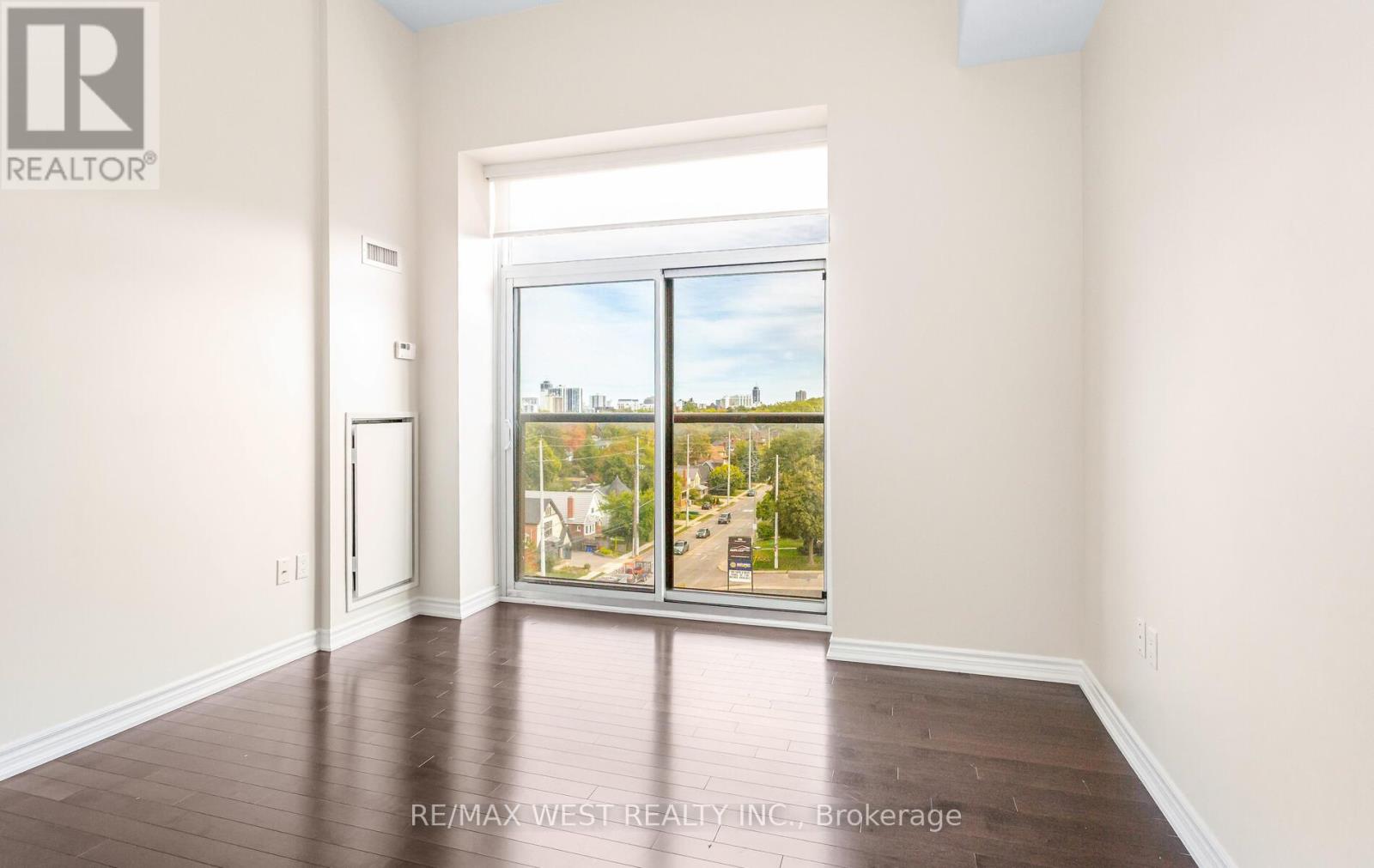 Ph04 - 427 Aberdeen Avenue, Hamilton, Ontario  L8P 2S4 - Photo 16 - X12555974