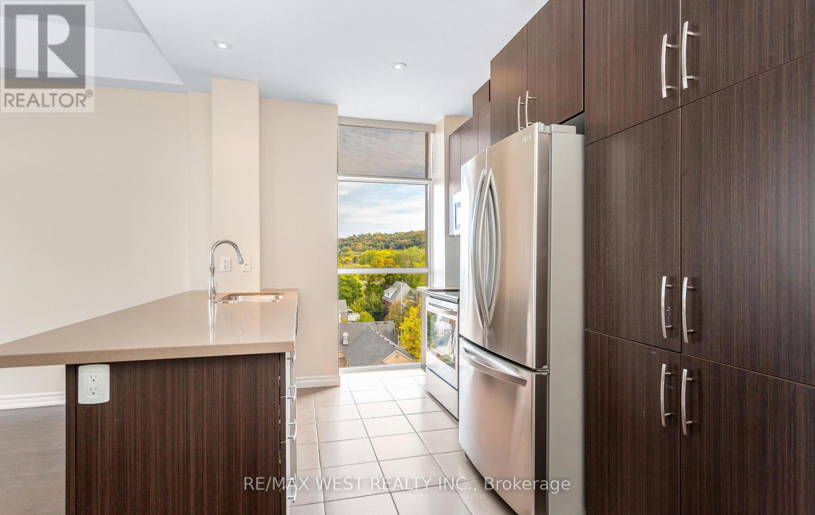 Ph04 - 427 Aberdeen Avenue, Hamilton, Ontario  L8P 2S4 - Photo 11 - X12556008