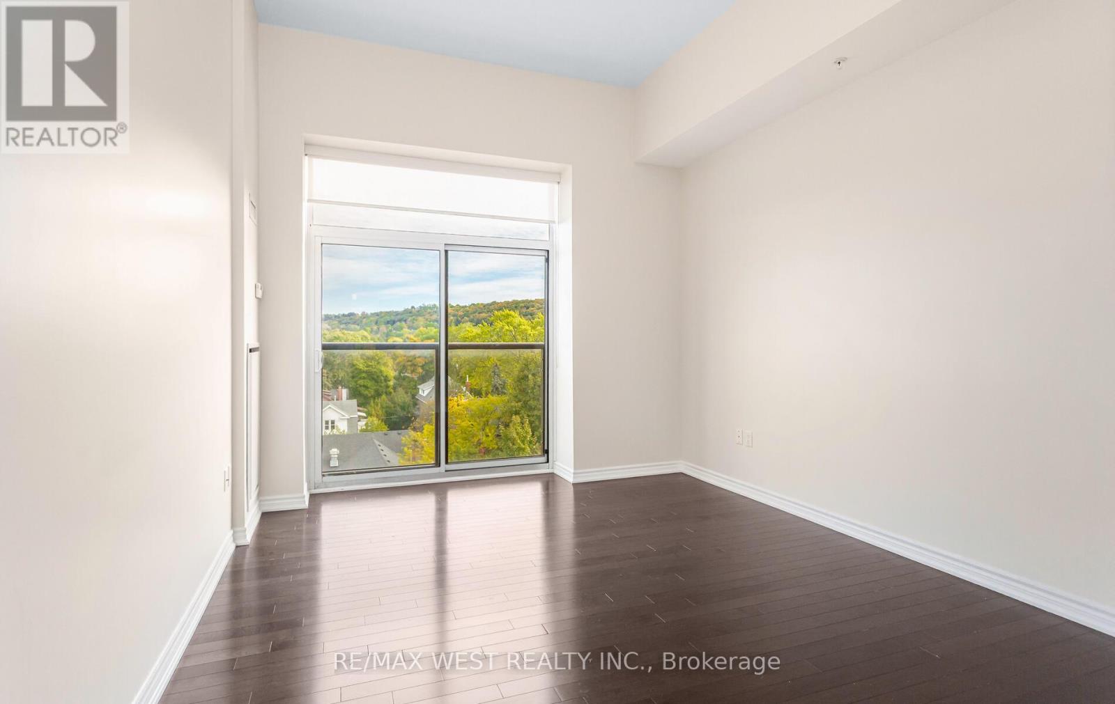 Ph04 - 427 Aberdeen Avenue, Hamilton, Ontario  L8P 2S4 - Photo 15 - X12556008