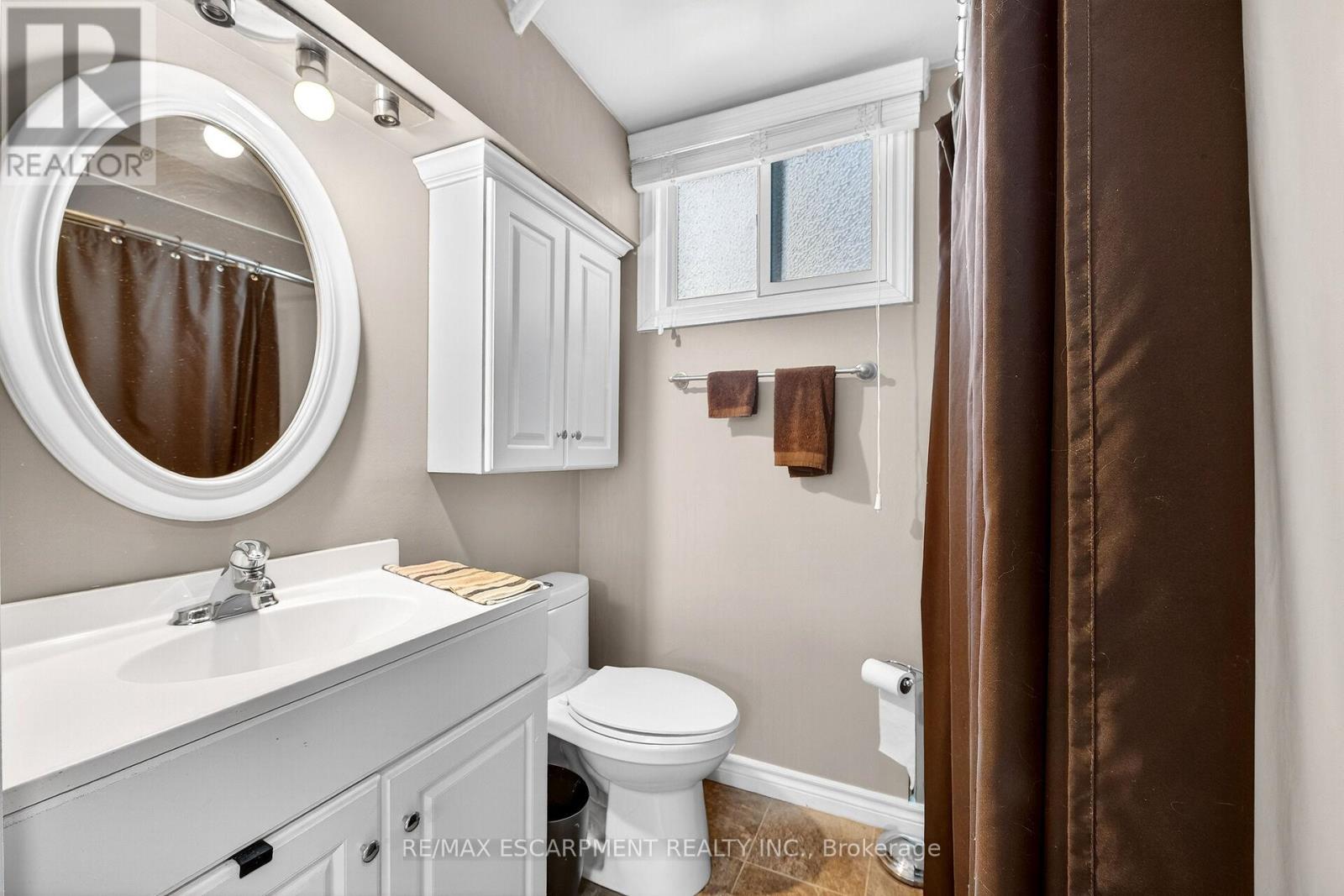 1597 Trinity Church Road, Hamilton, Ontario  L0R 1P0 - Photo 31 - X12556042