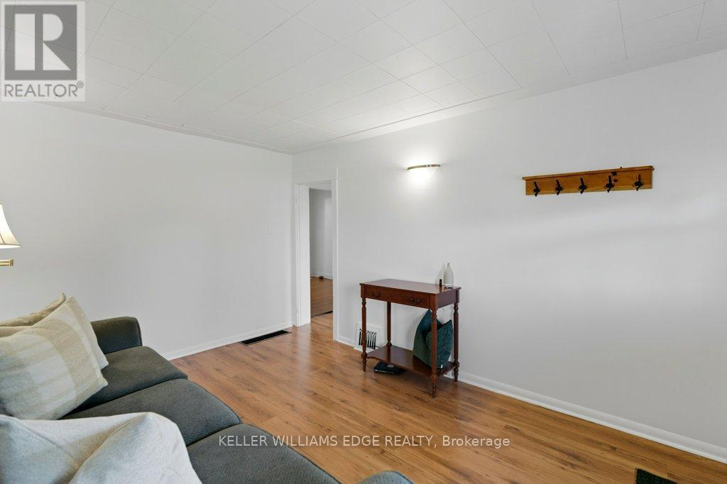 159 Hope Avenue, Hamilton, Ontario  L8H 2E7 - Photo 6 - X12556082