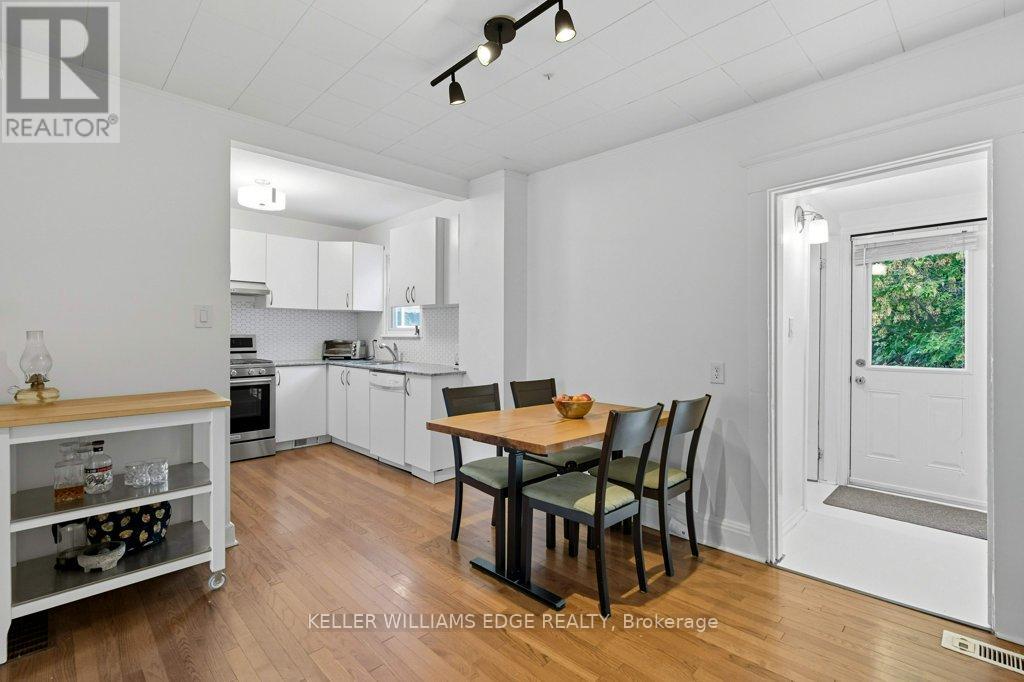 159 Hope Avenue, Hamilton, Ontario  L8H 2E7 - Photo 8 - X12556082