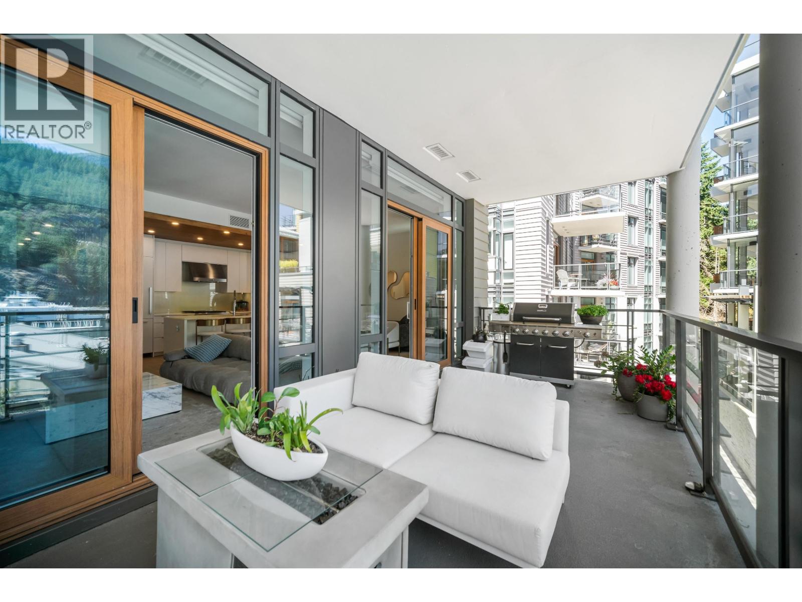 301 6697 Nelson Avenue, West Vancouver, British Columbia  V7W 2B2 - Photo 13 - R3066437