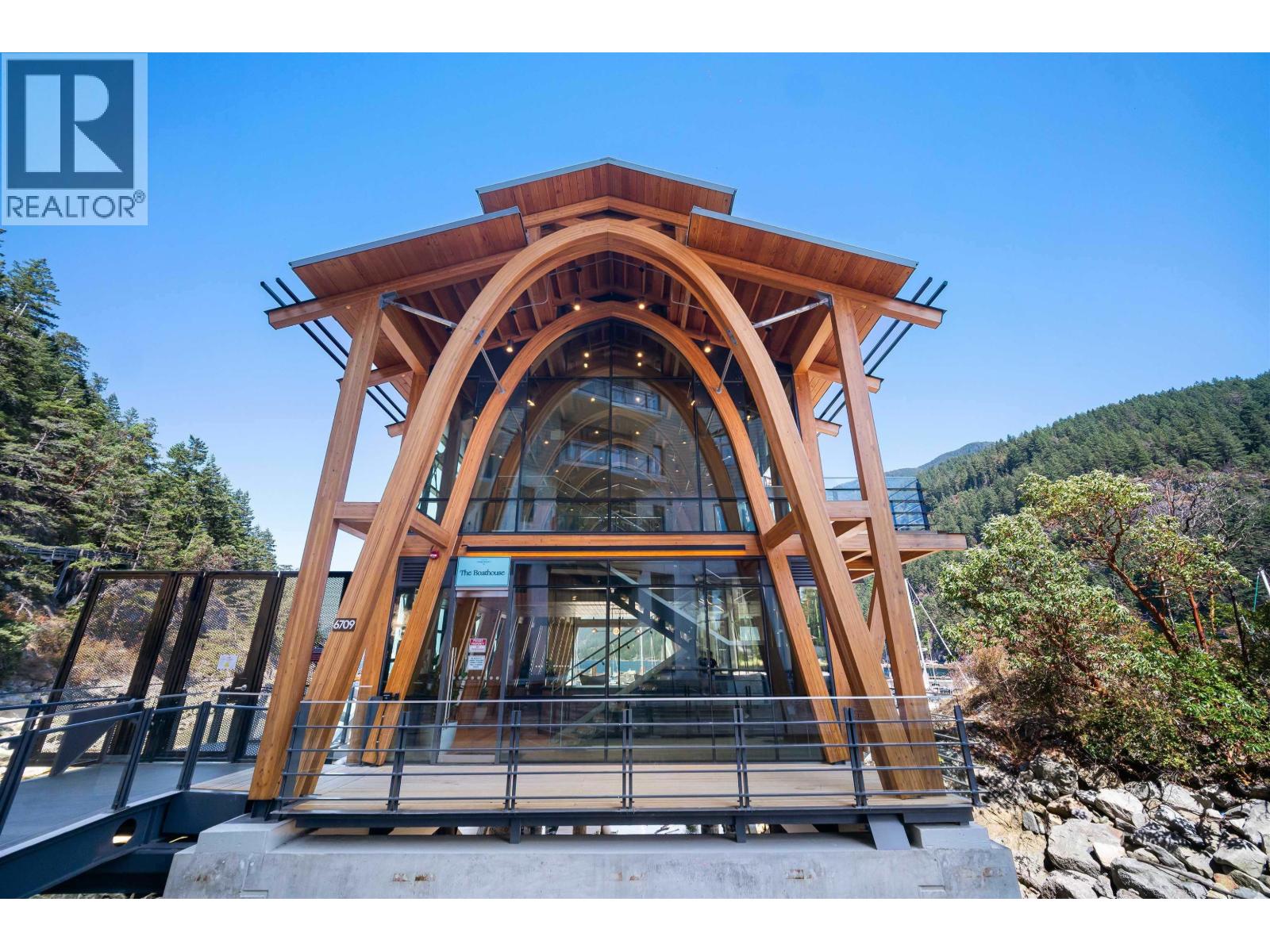 301 6697 Nelson Avenue, West Vancouver, British Columbia  V7W 2B2 - Photo 18 - R3066437