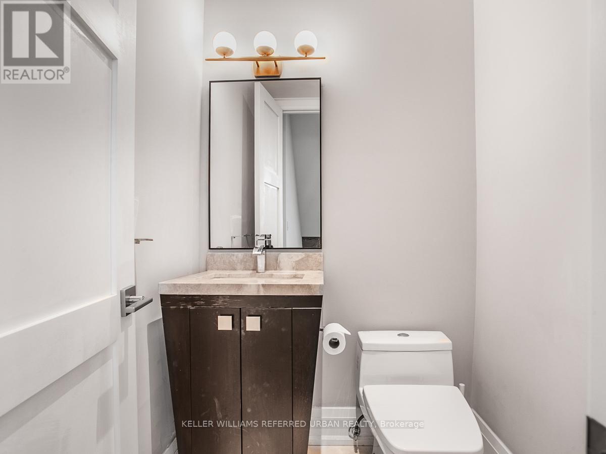 38 Cranbrooke Avenue, Toronto, Ontario  M5M 1M4 - Photo 14 - C12502088