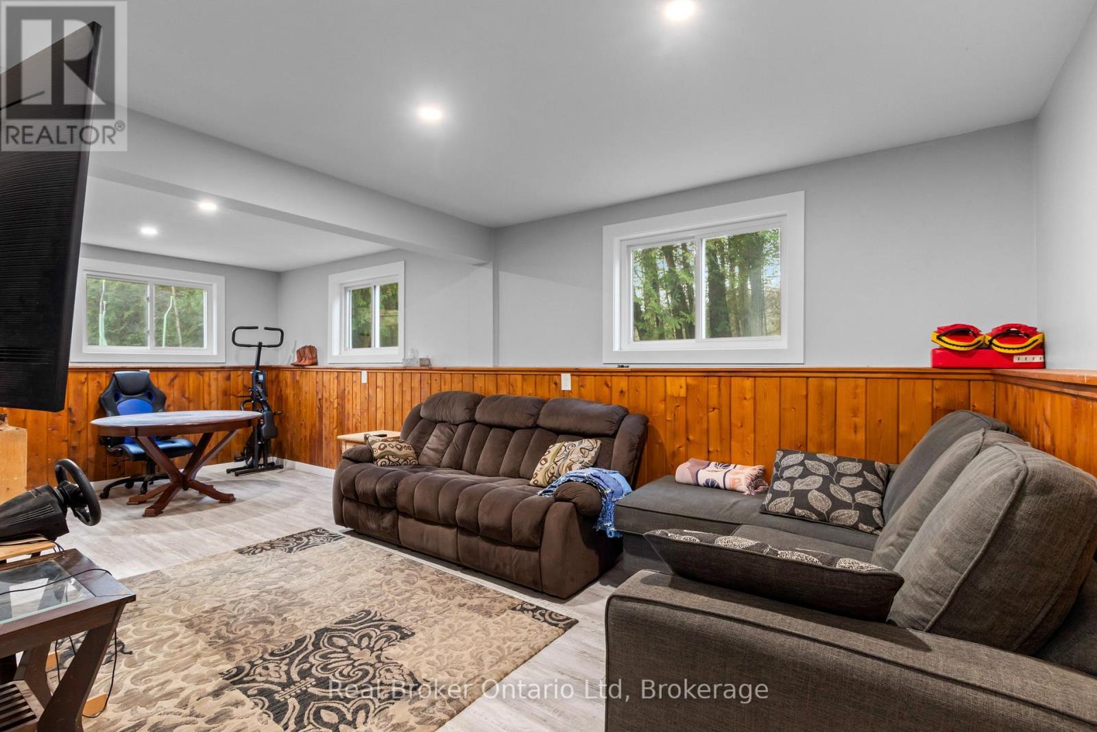 362120 Concession 16, Georgian Bluffs, Ontario N0H 1P0 - Photo 33 - X12554738