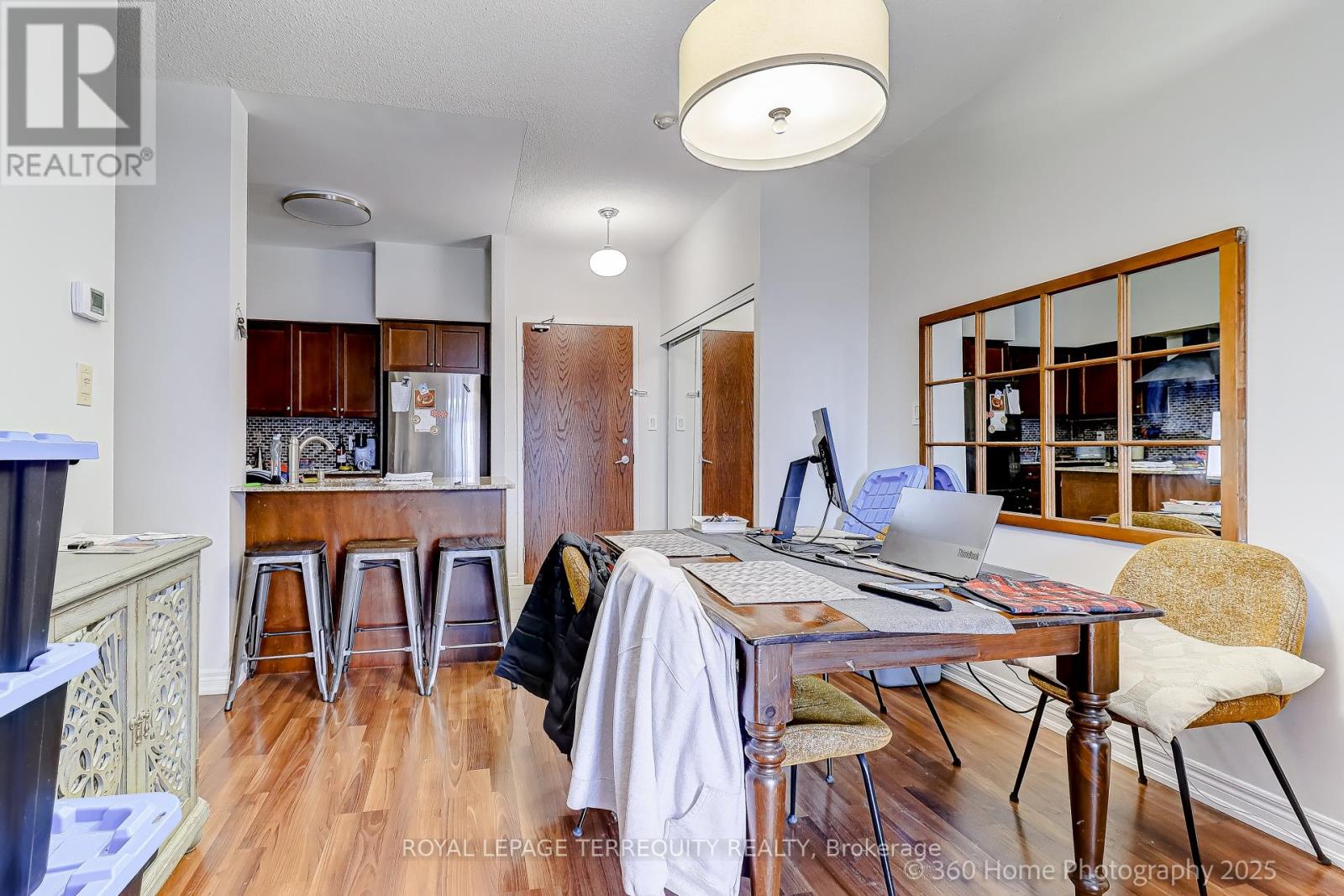802-Furn - 2772 Keele Street, Toronto, Ontario  M3M 0A3 - Photo 8 - W12555812