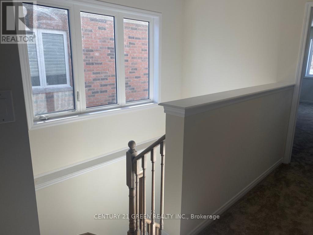 120 Esther Crescent, Thorold, Ontario L3B 0G6 - Photo 11 - X12555204