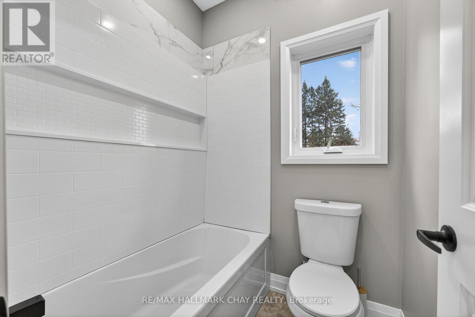 122 Day Drive, Kawartha Lakes, Ontario L3V 6H5 - Photo 13 - X12545568