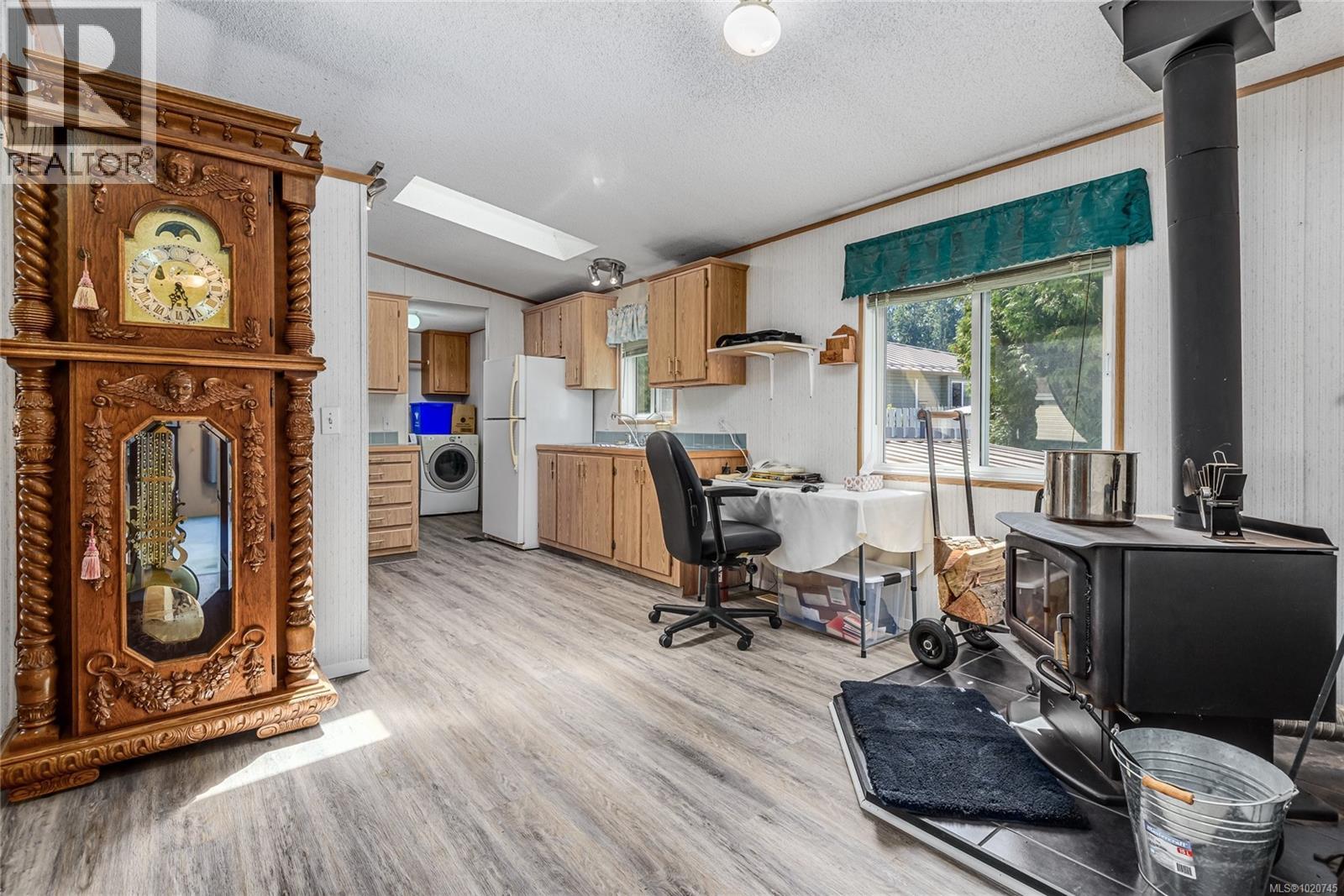 1 2200 Lambert Dr, Courtenay, British Columbia  V9N 9E1 - Photo 3 - 1020745