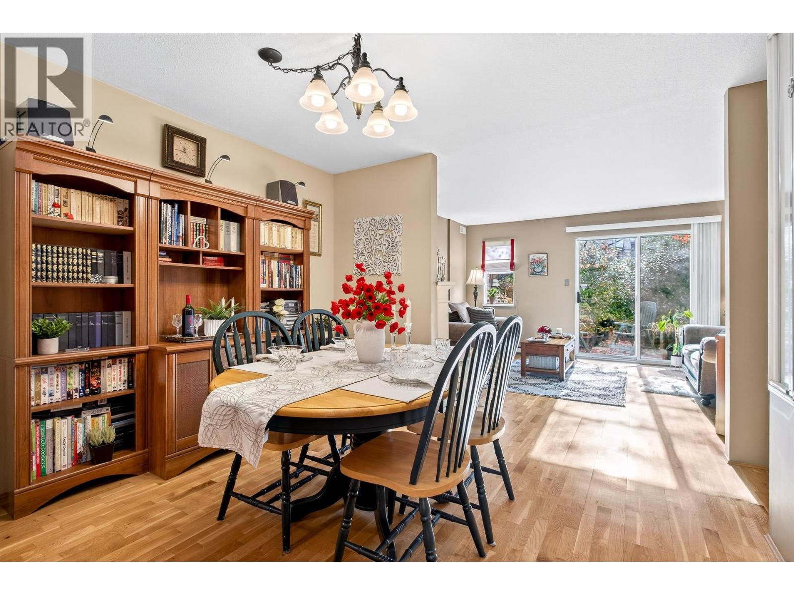 19 1200 Brunette Avenue, Coquitlam, British Columbia  V3K 1G3 - Photo 5 - R3068375