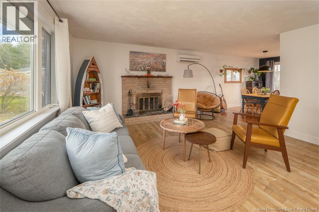 16 Coronation Court, Fredericton, New Brunswick  E3A 4K4 - Photo 3 - NB130100