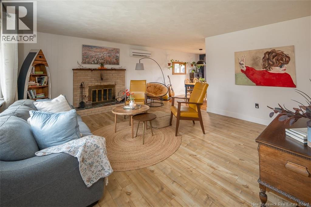 16 Coronation Court, Fredericton, New Brunswick  E3A 4K4 - Photo 4 - NB130100
